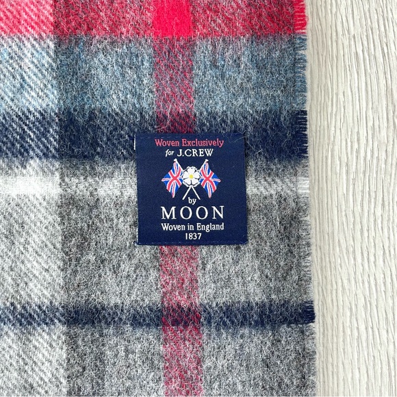J.Crew Plaid Tartan Wool Scarf - Picture 6 of 6